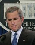 Bush insta a los iraquíes a votar tras jornada trágica para EEUU Bush insta a los iraquíes a votar tras jornada trágica para EEUU