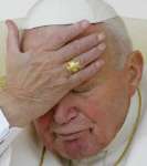 Destruido el 'anillo del pescador' del Papa Juan Pablo II Destruido el 'anillo del pescador' del Papa Juan Pablo II