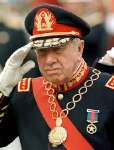Pinochet habría exagerado estado salud en observaciones médicas Pinochet habría exagerado estado salud en observaciones médicas