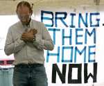 Bush se compromete a terminar misión en Irak, preparan protesta Bush se compromete a terminar misión en Irak, preparan protesta