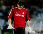 Casillas amplía su contrato con el Real Madrid hasta 2011 Casillas amplía su contrato con el Real Madrid hasta 2011