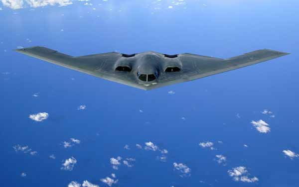 El Bombardero B-2 De Estados Unidos Se Estrella Al Despegar Desde La ...