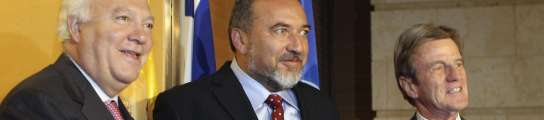 Moratinos, Lieberman y Kouchner