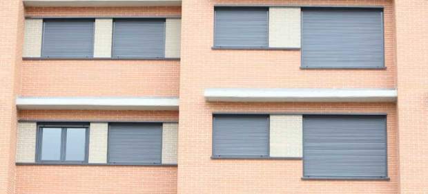 Fachada de un edificio de viviendas Fachada de un edificio de viviendas