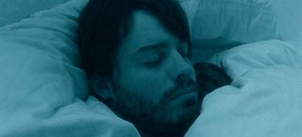 Hombre durmiendo Hombre durmiendo