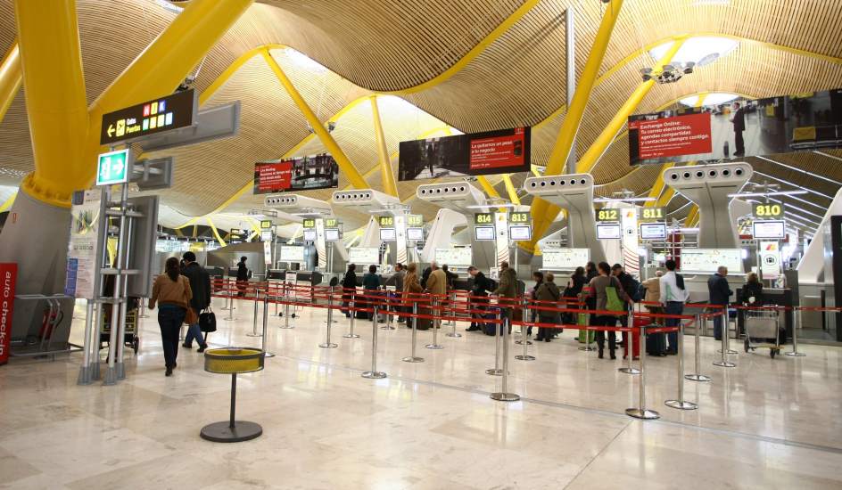 Huelga de controladores en el aeropuerto de Adolfo Suarez Madrid Barajas