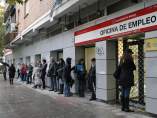 Ante la oficina de empleo Ante la oficina de empleo