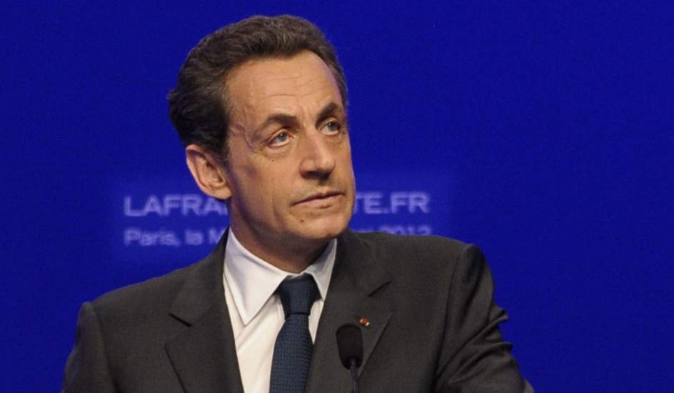 Sarkozy apuesta por bombardear "masivamente" al grupo Estado Islámico y hablar con Al Asad   65414-944-550