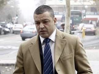 Miguel Ángel Flores, gerente de Diviertt, entrando a los juzgados de Plaza de Castilla