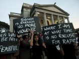 No más violaciones de mujeres No más violaciones de mujeres