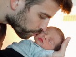 El futbolista Gerard Piqué y su hijo, Milan El futbolista Gerard Piqué y su hijo, Milan