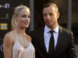 Pistorius y su novia Pistorius y su novia