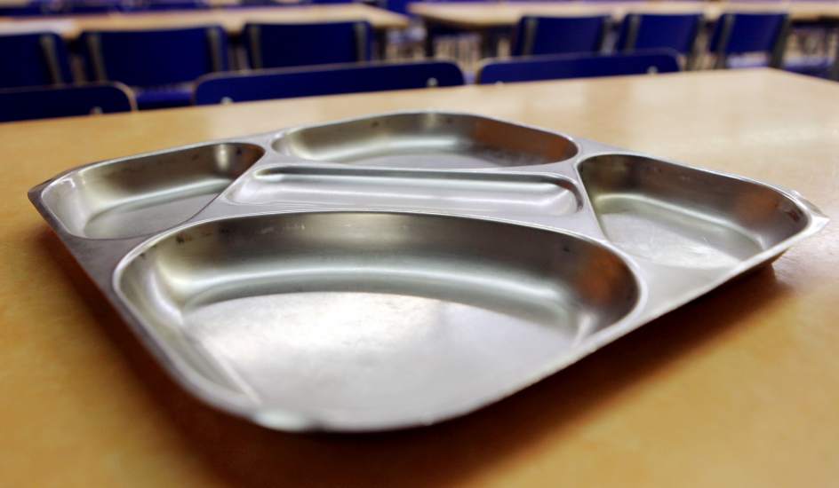 Solamente andalucÃa, cataluña, canarias y valencia abren los ... Diseño comedor Escolar