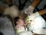 Rescatado un bebé de una tubería Rescatado un bebé de una tubería