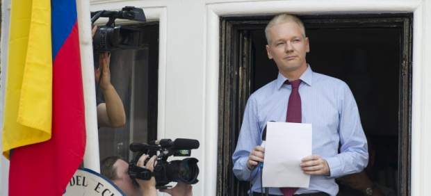 Suecia mantiene la orden de arrestro contra Julian Assange por un delito sexual