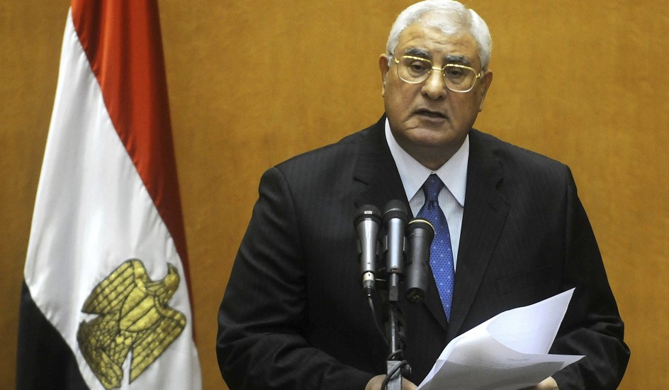 El nuevo presidente interino de Egipto, Adli Mansur, jura su cargo - 20minutos.es