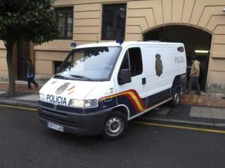 Policía