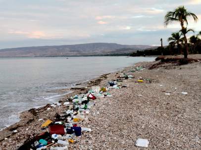 Plásticos en el mar