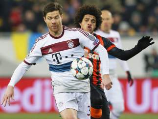 Xabi Alonso en el Shakhtar - Bayern