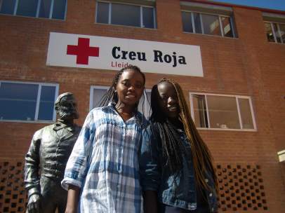 Dos usuarias de Cruz Roja