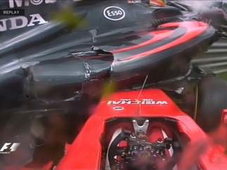 El McLaren de Alonso, accidentado