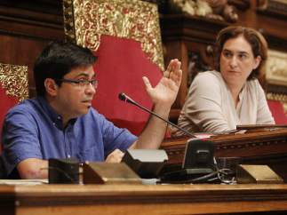 Pisarello y Colau
