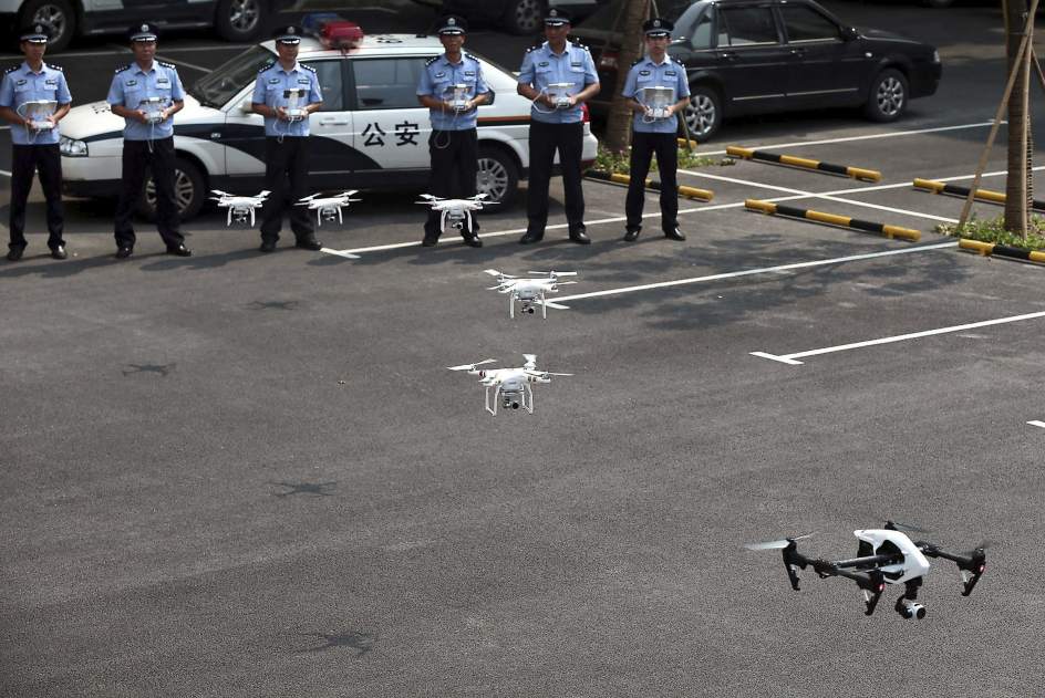 La policía china utiliza drones para trabajar