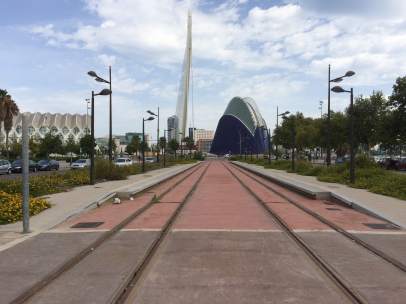 Deterioro en las vías de la línea T2 de Metrovalencia