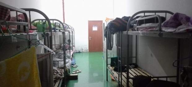 Explotados para fabricar el iPhone