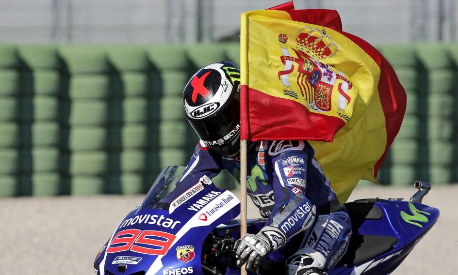 Jorge Lorenzo, campeón del mundo de MotoGP tras ganar el GP de Valencia  247593-944-568