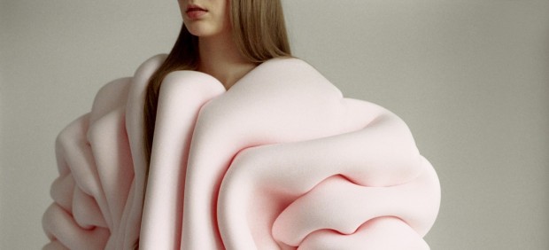 'Memory Foam Pullover'. 2013 