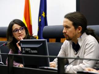 Reunión Podemos y Compromís