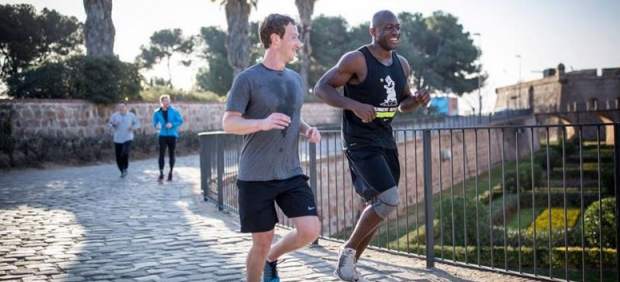 Mark Zuckerberg se deja ver corriendo por Barcelona antes del Congreso Mundial de Móviles