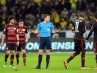 El árbitro suspende 10 minutos el Leverkusen-Dortmund a causa de uno de los entrenadores