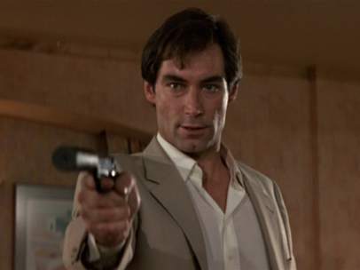 Timothy Dalton como James Bond