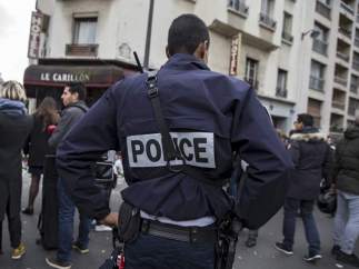 Policía en París