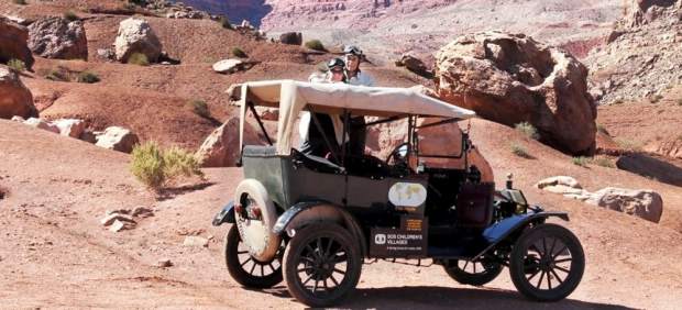 Los Regter y su Ford T de 1915