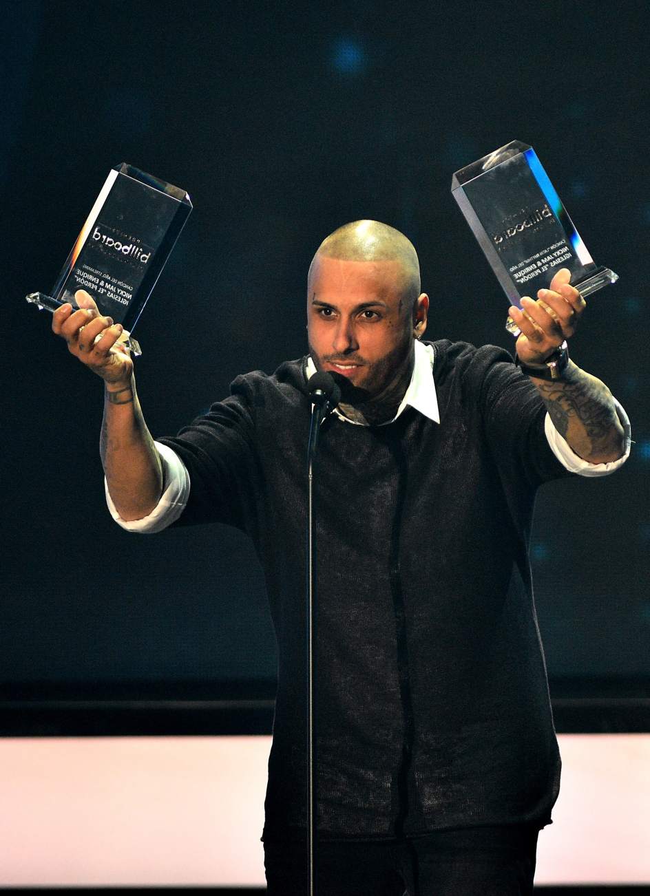 GANADORES DE LOS PREMIOS BILLBOARD ganadores de los premios billboard: