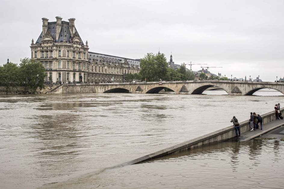 El Nivel Del Río Sena En París Comienza A Bajar Tras Alcanzar Un Pico De 609 Metros 20minutoses