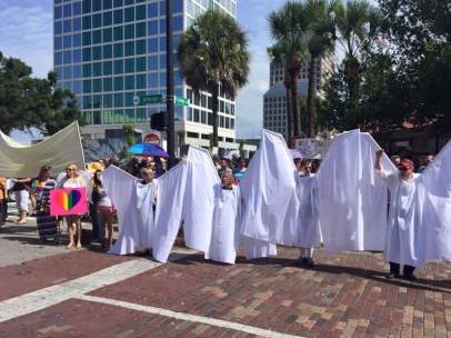 Manifestación anti-homofobia en Orlando