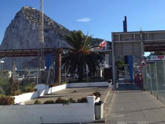 Imagen de la frontera de Gibraltar desde La Línea