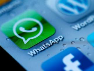 Aplicación servicio de mensajería instantánea WhatsApp, de Facebook