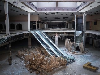 Dead Mall, 1975 erbaut – 2008 geschlossen, Ohio, USA