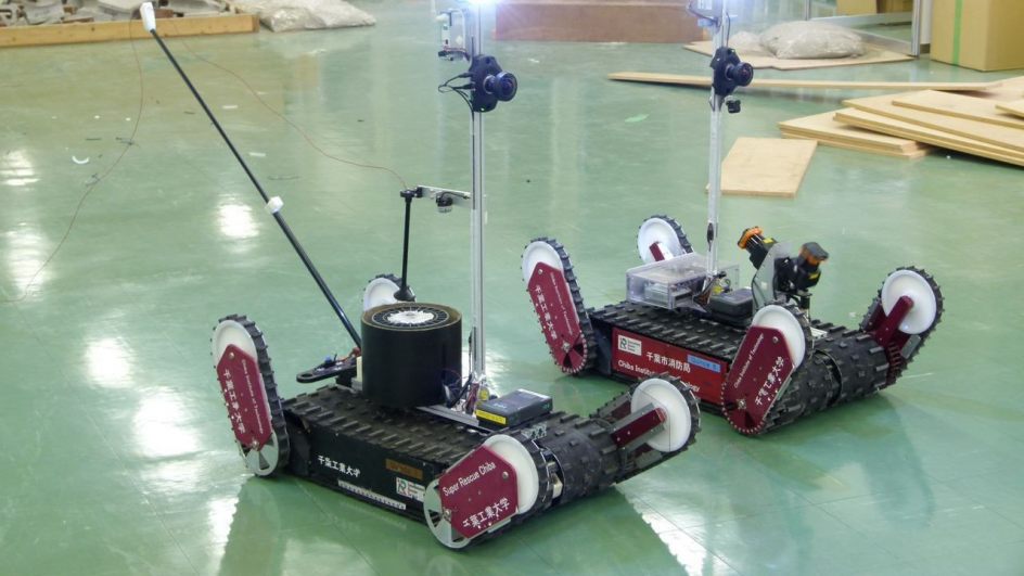 El primer robot japonés en entrar a la central nuclear de Fukushima ha sido ideado para rescates y hacer frente a desastres.