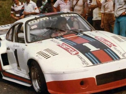 PORSCHE 935