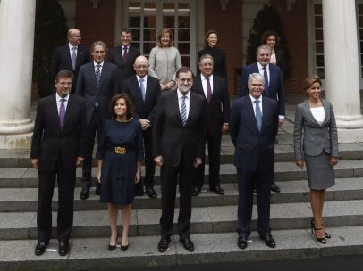 Foto de familia del nuevo Gobierno de Rajoy