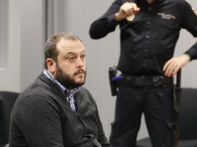 Guillermo Zapata, en el banquillo