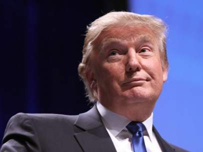 Investigan la fundación Donald J. Trump