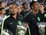 Jugadores del Atlético Nacional de Medellín rinden tributo al Chapecoense
