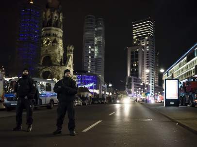 La policía alemana custodia el lugar del atentado